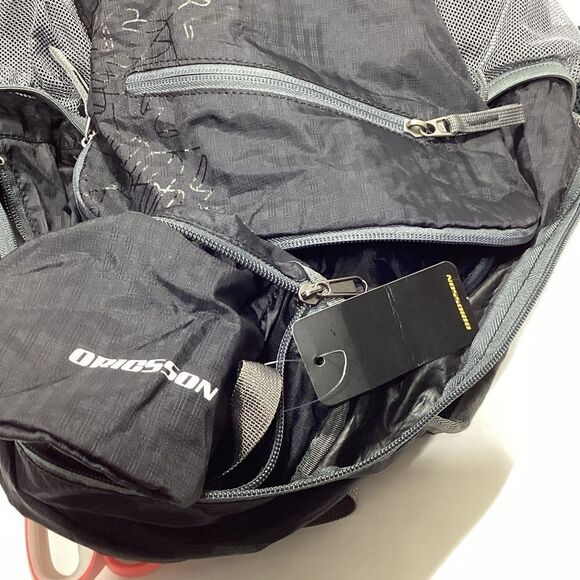 Oricsson Lightweight Foldable Travel Backpack Multiple Pockets Daypack NWT - Picture 11 of 15